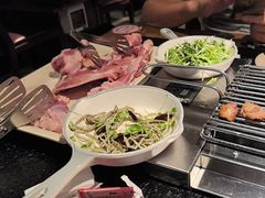 -刘记大块烤羊腿餐吧(北沙滩店)
