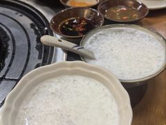 云南特色小吃-阿山卓·野生菌火锅·纳西火塘烤肉