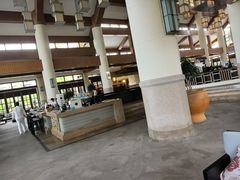 -亚龙湾喜来登·美景台大堂吧