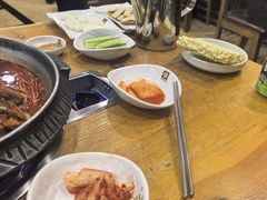 -喇喇排骨火锅·传统韩式脊骨汤(望京西园总店)