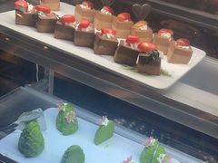-宝利来国际大酒店-凤凰阁旋转餐厅