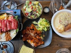 部队锅-MI WU FACTORY米屋美食工厂餐厅(绿地店)
