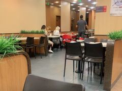 大堂-永和大王·现磨豆浆·卤肉饭(九亭SH085店)