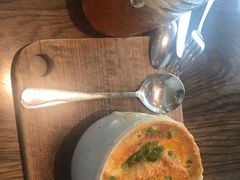 -ROAST coffee & eatery