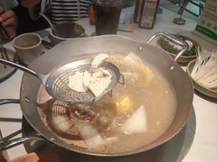-左庭右院鲜牛肉火锅(金山万达店)