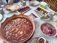 -墨居上隐·院子里火锅(峨眉店)
