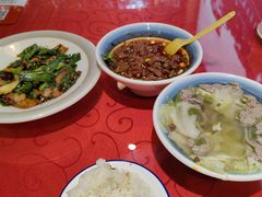 -冯烫烫跷脚牛肉·川菜小馆(武胜西街店)