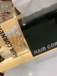 -HAIR CORNER