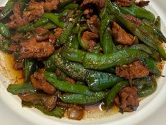 -阿瓦山寨·湘菜现炒·剁椒鱼头王(咸阳总店)