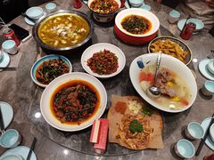 -有红鸡毛店·川菜(建设路店)