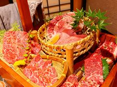 -山川小町·极番烧肉(新地假日广场店)