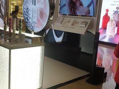 -DIOR迪奥(德基广场女装店)