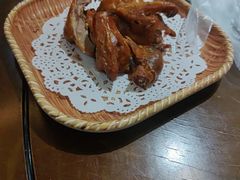 -东口码头·烧鸽子·鱼头泡饼·地方菜(金鹰悦城店)