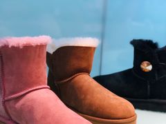 -UGG(燕莎奥特莱斯购物中心店)