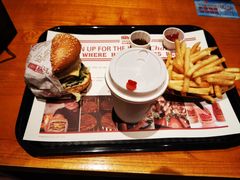 -The Habit Burger Grill 哈比特汉堡(复兴soho店)