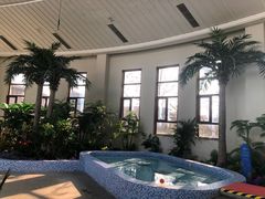-大连金石滩绿发温泉假日酒店
