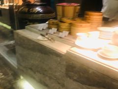 -飨食汇全日制餐厅·昆山皇冠假日酒店(九方店)