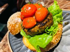 芝心牛肉汉堡-Let'sBURGERplus·非常创意汉堡(三里屯店)