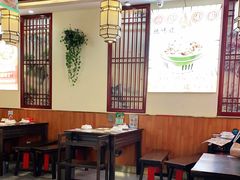 大堂-坛椒鱼·老派赣菜
