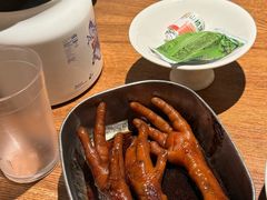 弄堂里的卤鸡爪-弄堂里·寻味杭州(湖滨银泰in77C区店)