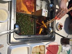 -海底捞火锅(中原万达广场店)