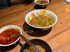 -万记麻辣烫国展总店