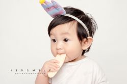 -小鬼当佳儿童摄影(河北保定店)