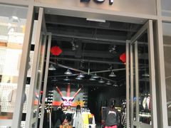 -王府井奥莱临潼小镇(临潼店)