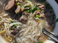 -鸿记越南牛鸡粉