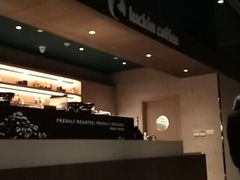 -瑞幸咖啡(巴黎春天陕西路店)