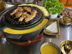 -胡悦里韩式烤肉(芝罘万达广场店)
