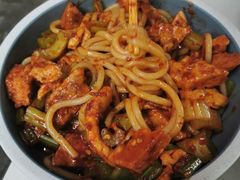 鸡肉炒米粉-董小西的凉皮和椒麻鸡(三元桥店)