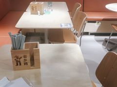 -老乡鸡(上海白玉兰广场店)
