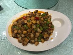 -赶海部落海鲜城(海阳路店)