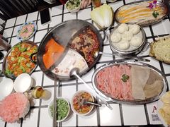 -朱光玉火锅馆(小寨原力场店)
