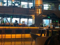-The ROOF (通盈中心店)