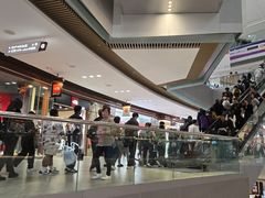 -东荟城名店仓