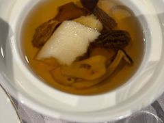 -RIVIERA 松鹤楼(外滩店)