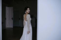 -Renee芮亦婚纱