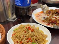 -堂瓦里·33年传统赣菜(第一街区店)