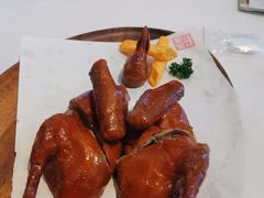 红烧脆皮乳鸽-凯逸轩·匠心粤菜(中城名仕汇店)