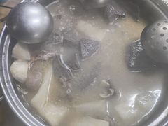 -聚友缘美食农庄