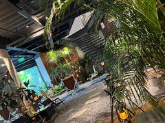 -J Create城市露营咖啡·简餐·宠物(上海动物园店)