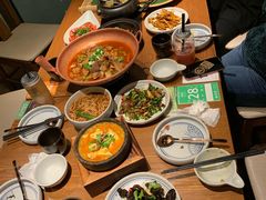 -云海肴·汽锅鸡·云南菜(天山百盛优客店)