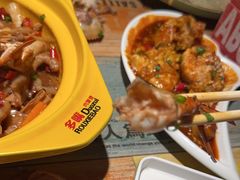 -多嘴超级肉蟹煲(杉杉国潮主题店)