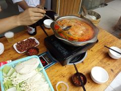 -苗家恒灵酸汤鱼-跳水牛肉连锁店(凯里总店)