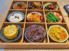 -轻蔬不用等·素食(江苏路店)