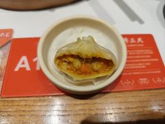 纯蟹小笼包-馋三尺蟹粉小笼(人民广场店)