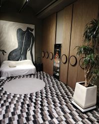 -琉璃丝美·高端美容SPA会所