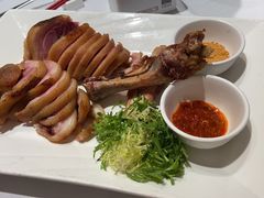 -品悦酒店(三林古镇店)